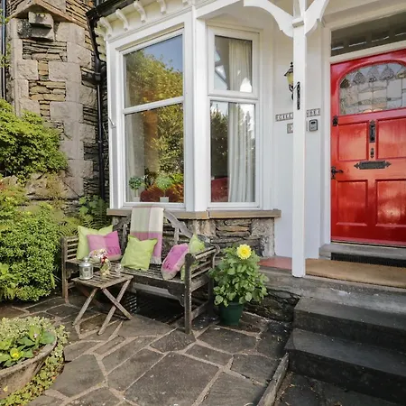 Holiday home Gillercombe